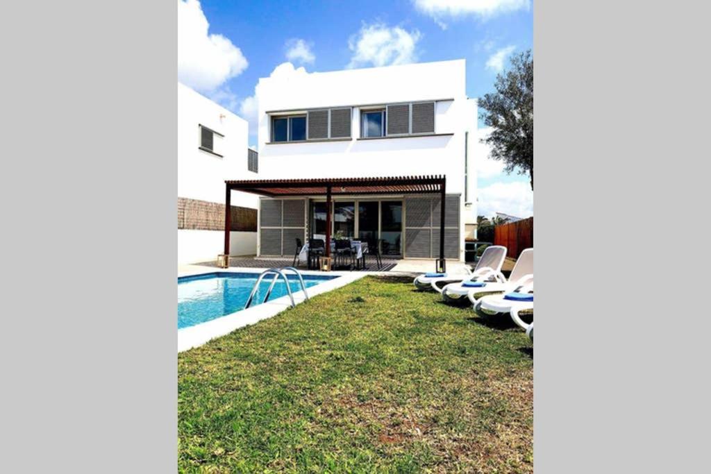 Villa D'Aina * Propiedad Privada Con Piscina Cala en Bosch Ngoại thất bức ảnh